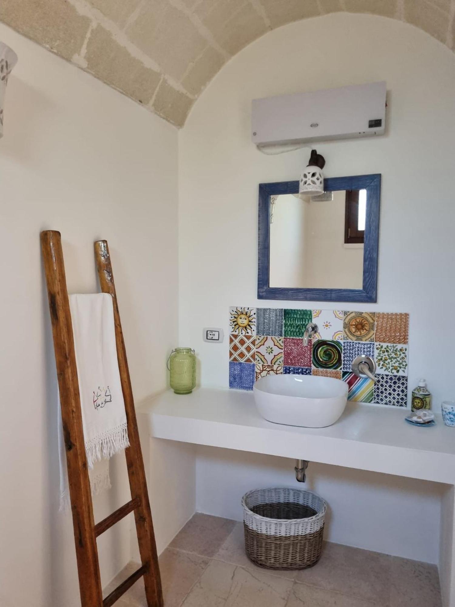 Trulli Di Spinaruta Acomodação com café da manhã Grottaglie Exterior foto