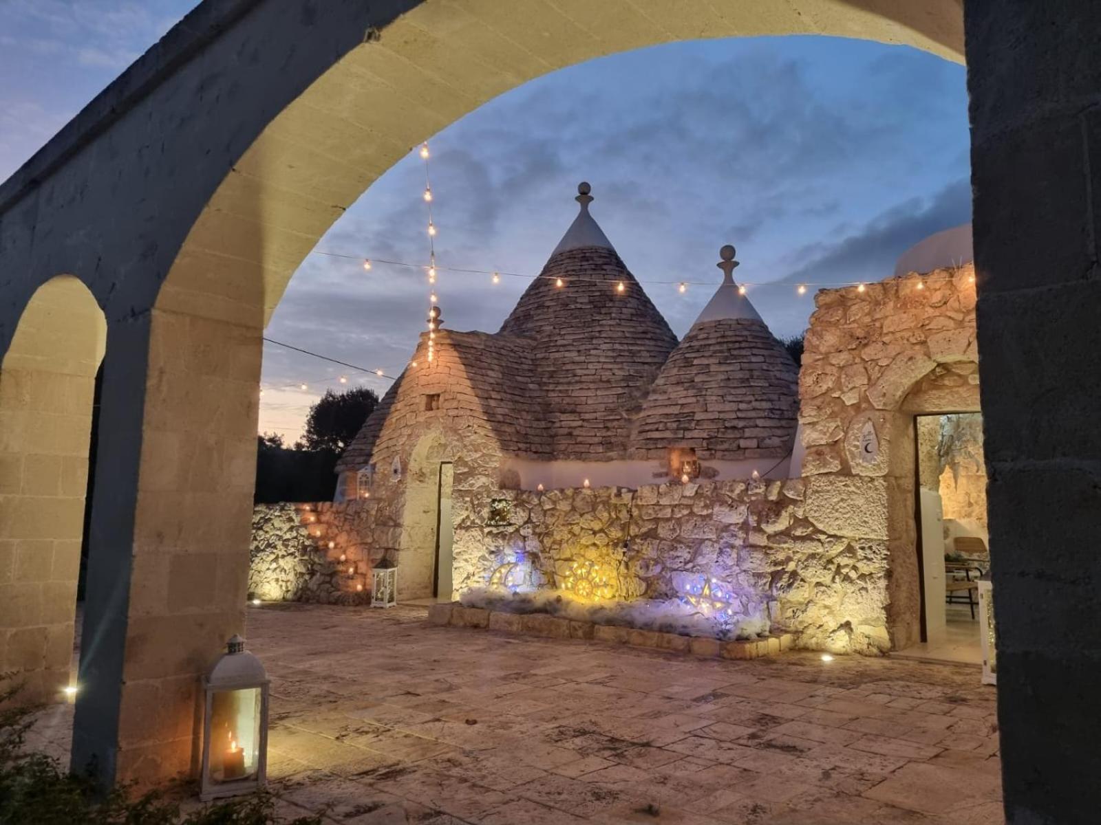 Trulli Di Spinaruta Acomodação com café da manhã Grottaglie Exterior foto